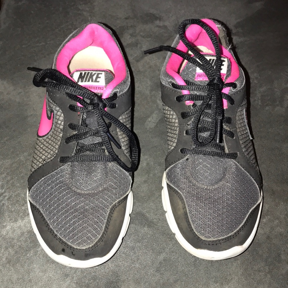 Girls Nike flex